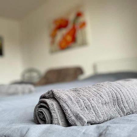 Schoene Zentrale Zimmer In Wilhelmshaven Apartment Exterior photo