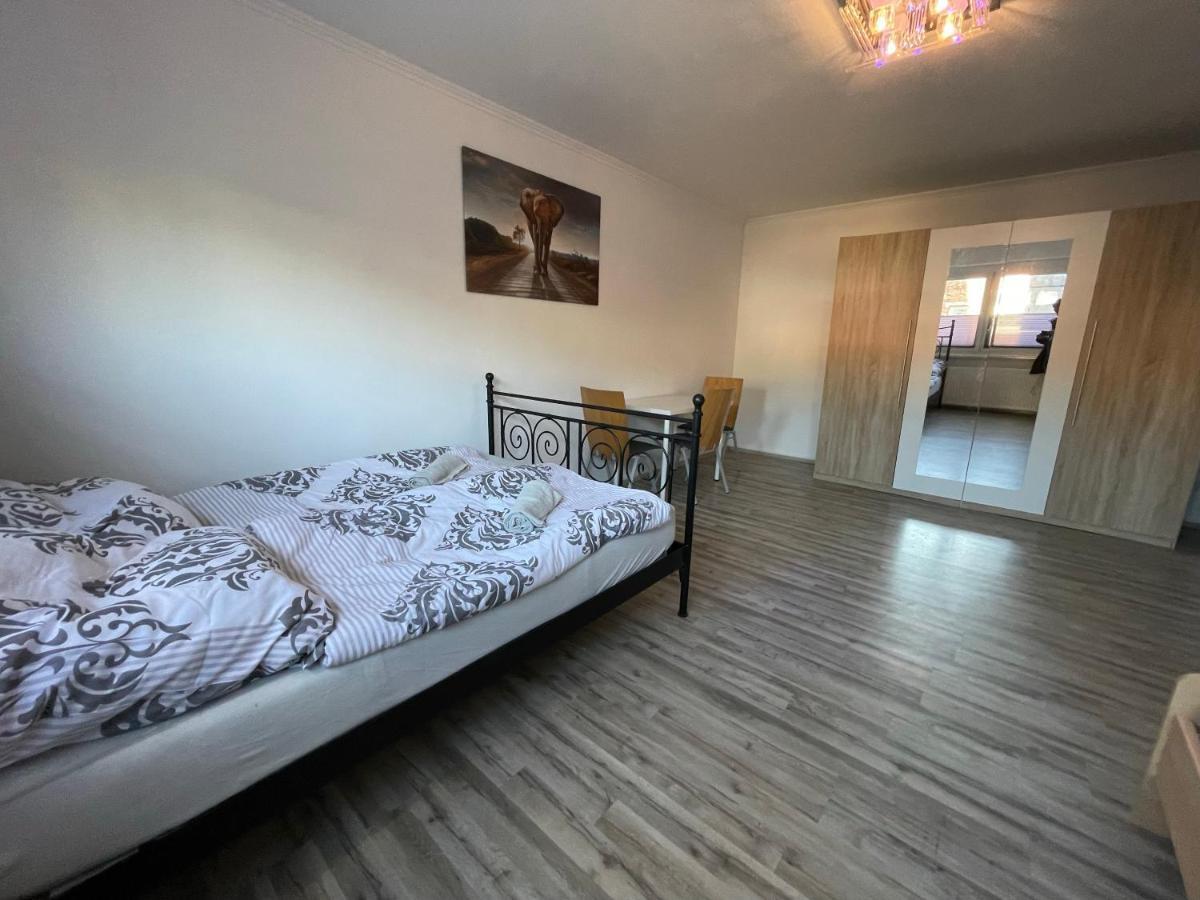 Schoene Zentrale Zimmer In Wilhelmshaven Apartment Exterior photo